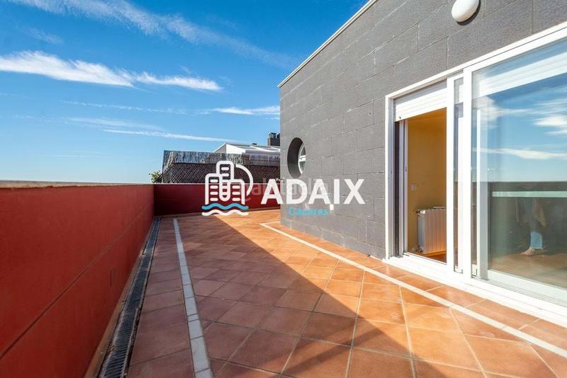 Foto ec2e52f5-7e28-42a5-9077-392f34815978. Duplex con riscaldamento parcheggio piscina in Ruta de la Plata Cáceres