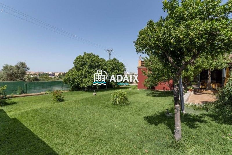 Foto c754b3be-48ab-4bab-884f-9d52e065b7bd. Casa adossada a Campus Universitario Cáceres