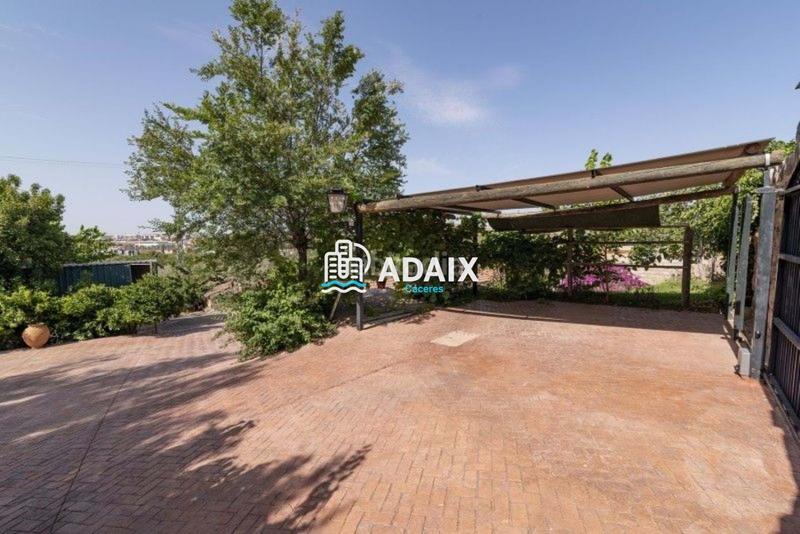 Foto 0e4aca47-aa0d-4159-b9dd-c066994a2f79. Maison dans Campus Universitario Cáceres