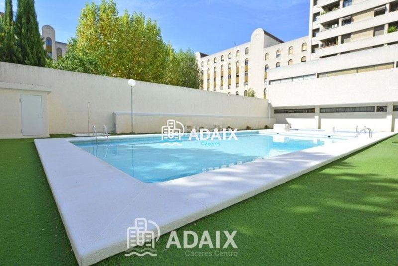 Foto 29f0c286-6685-4926-81c5-be4bb9f94a0f. Piso  en venta en el parque de cánovas, confort y ubicación excepcional un piso excepcional en el corazón , situ en Cáceres
