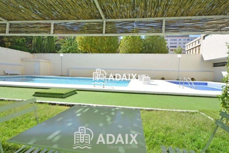 Foto 564fb6e3-5d70-4c65-be5d-b682bdd56de0. Piso  en venta en el parque de cánovas, confort y ubicación excepcional un piso excepcional en el corazón , situ en Cáceres