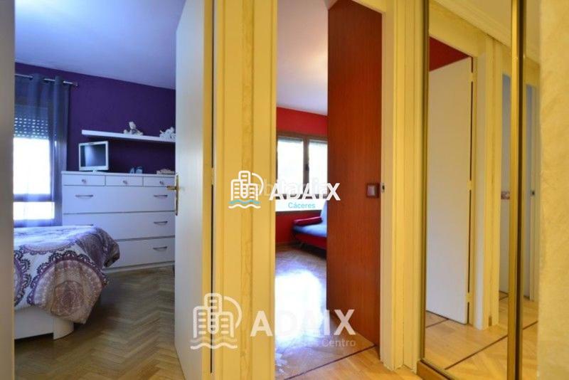 Foto 7382a961-7faf-4539-9452-a66b3bd7111e. Piso  en venta en el parque de cánovas, confort y ubicación excepcional un piso excepcional en el corazón , situ en Cáceres