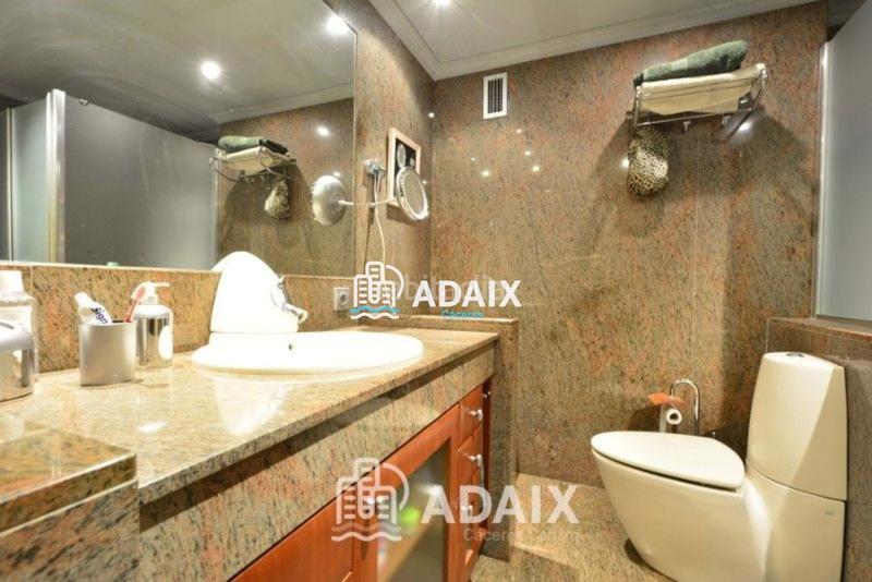 Foto 821cbc51-66ad-41dc-8b53-a6ecd97915d1. Piso  en venta en el parque de cánovas, confort y ubicación excepcional un piso excepcional en el corazón , situ en Cáceres