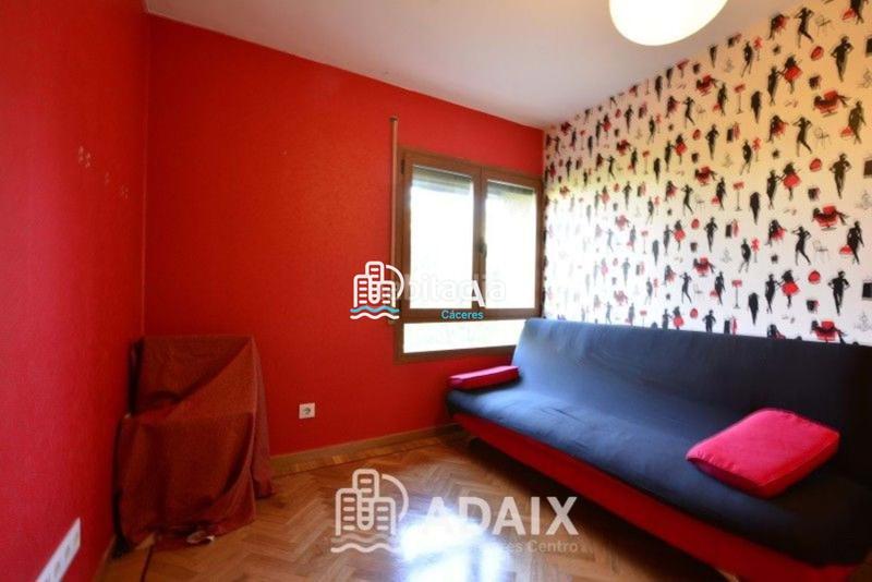 Foto b05f3971-f0b6-415a-ac7f-ce13af0faa98. Piso  en venta en el parque de cánovas, confort y ubicación excepcional un piso excepcional en el corazón , situ en Cáceres