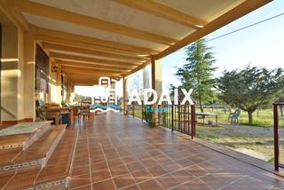 Chalet  Cam. de la mata. Parcela de 19.000 m extenso terreno que ofrece total privacidad