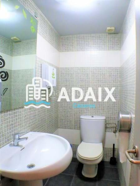 Foto cf8e98ae-753e-461e-9491-06f91c64ad24. Rent business premise in Centro Cáceres