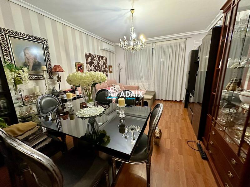 Foto 580cf22b-53e6-486d-8209-aa92b01ea190. Appartement avec chauffage parking dans nuevo Cáceres Cáceres