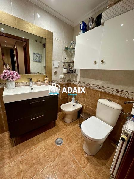 Foto dd8b45e6-9c10-4d50-94fc-8a6862127182. Appartement avec chauffage parking dans nuevo Cáceres Cáceres