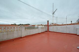 Casa  C. nueva. Esta encantadora vivienda de estilo rústico, ofreciendo todas la