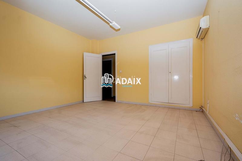 Foto f1b5dd8b-09ab-4a13-9fa5-92329bc75409. Appartamento in Centro Cáceres