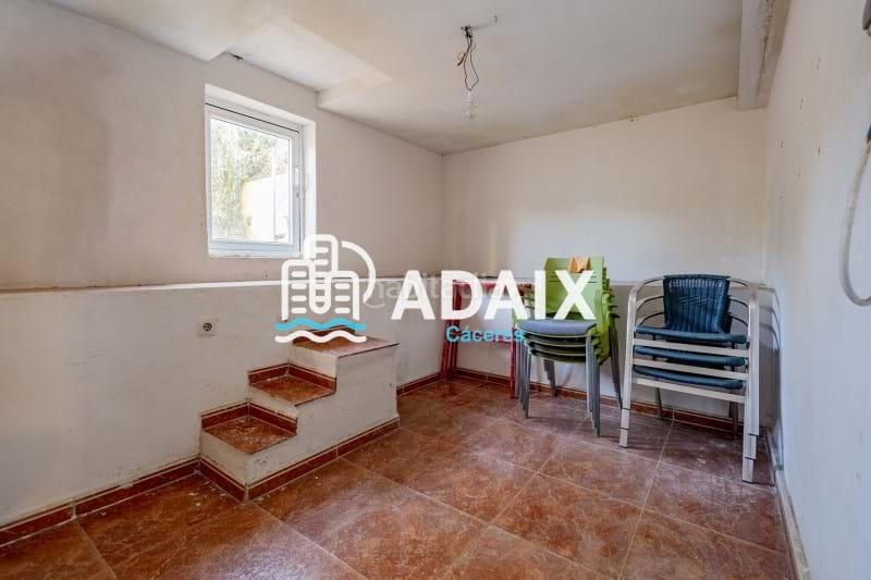 Foto 665ba678-ddd8-4a66-9678-a7aa31eae696. House with heating parking in La Cañada - Aldea Moret Cáceres