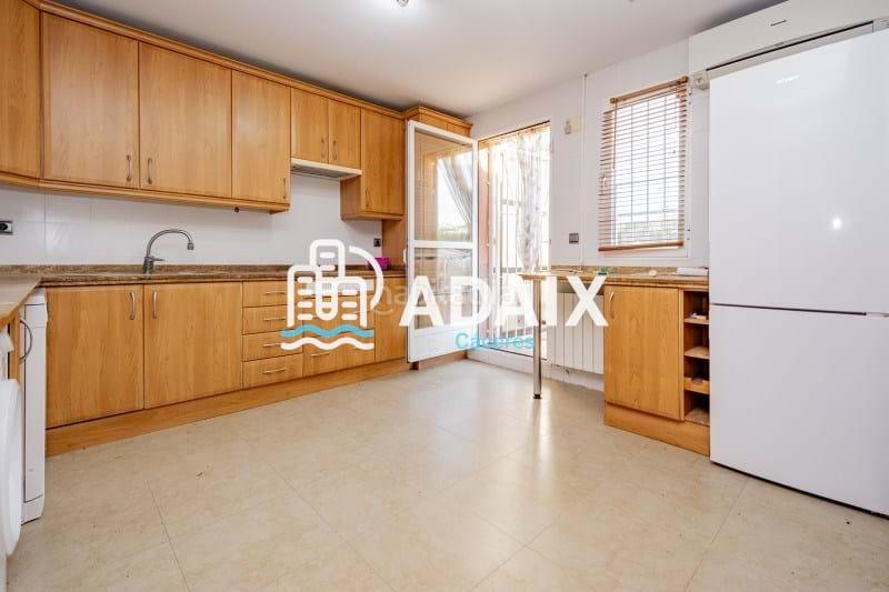 Foto 6f462e50-038d-4d3a-83bf-dd0631482eae. House with heating parking in La Cañada - Aldea Moret Cáceres