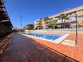 Pis  Cl coronel aureliano buendia  bl:em es:e pl: pt:d  caceres (cáce. Piso en venta con terraza amplia y zonas comunitarias increíbles