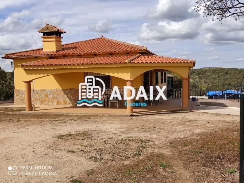 Foto 8df4f798-60b9-4849-9791-f12e5fe68059. Casa a Estación Arroyo Malpartida Cáceres