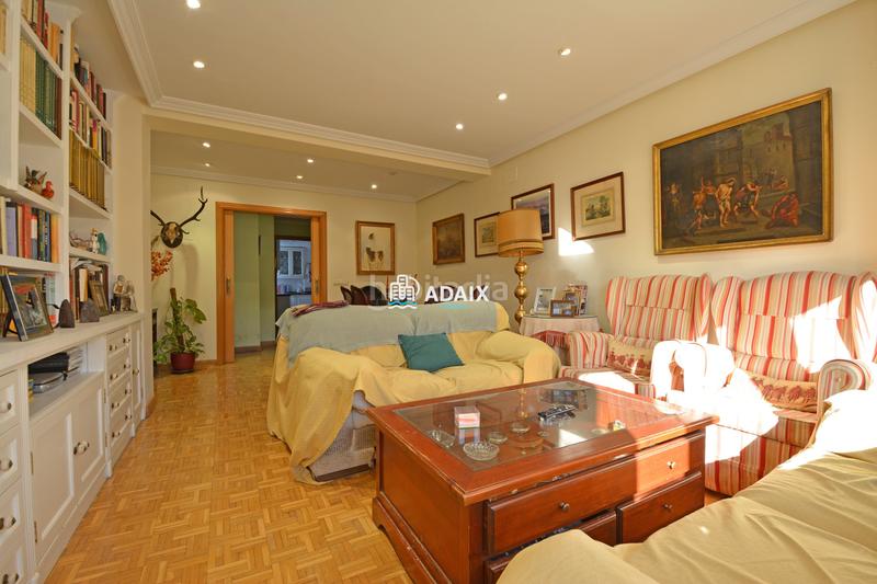 Foto 94e4d045-f24a-4bd4-abf8-65b62e34350b. Appartement avec parking dans Centro Cáceres