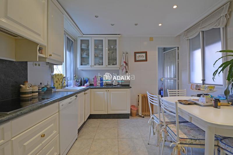 Foto cdb4bec2-037a-4320-897f-e71cd4f914f2. Appartement avec parking dans Centro Cáceres