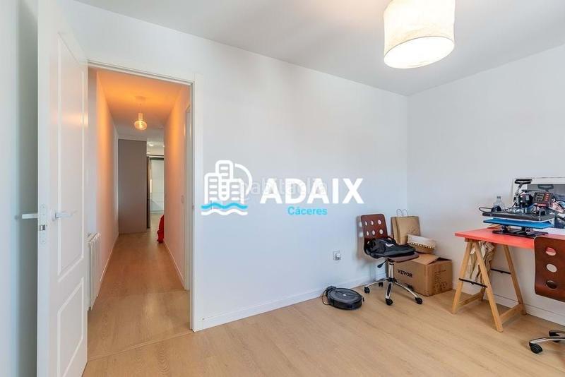 Foto 1d0dbe6b-f26d-402f-b61d-4d940c4c41c2. Appartement avec chauffage dans Centro Cáceres