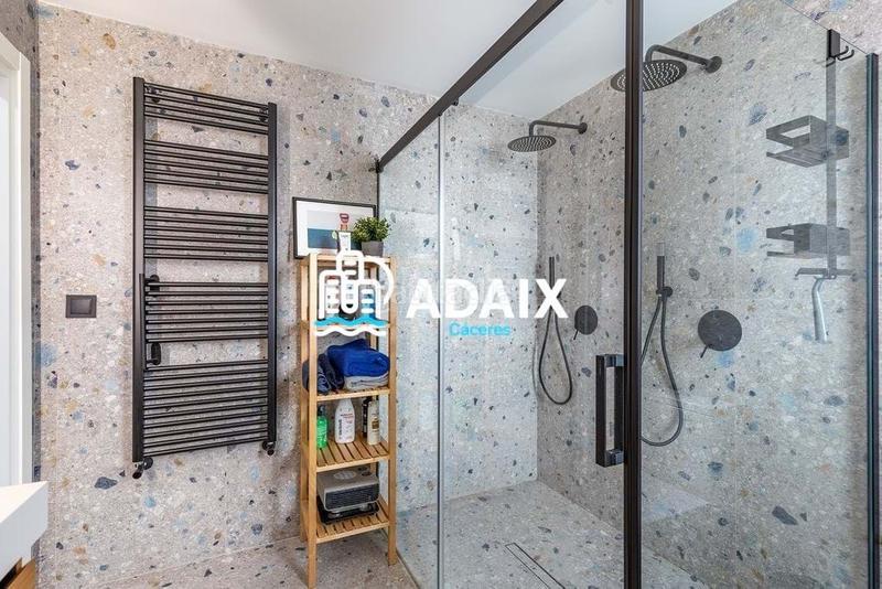 Foto db2387fe-ad28-4918-9828-25db6ba4b6af. Appartement avec chauffage dans Centro Cáceres