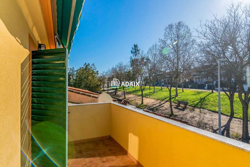 Foto 2e1668f3-568f-4fff-b361-57a7e369399a. Chalet  exclusivo en venta en los castellanos, comodidad, elegancia y calidad de vida a pocos minutos del centro te presenta en Cáceres
