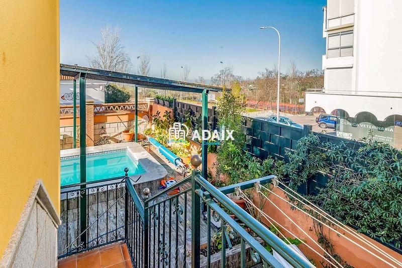 Foto 40bcbdb1-ce78-4c74-8385-bae326b501d3. Chalet  exclusivo en venta en los castellanos, comodidad, elegancia y calidad de vida a pocos minutos del centro te presenta en Cáceres