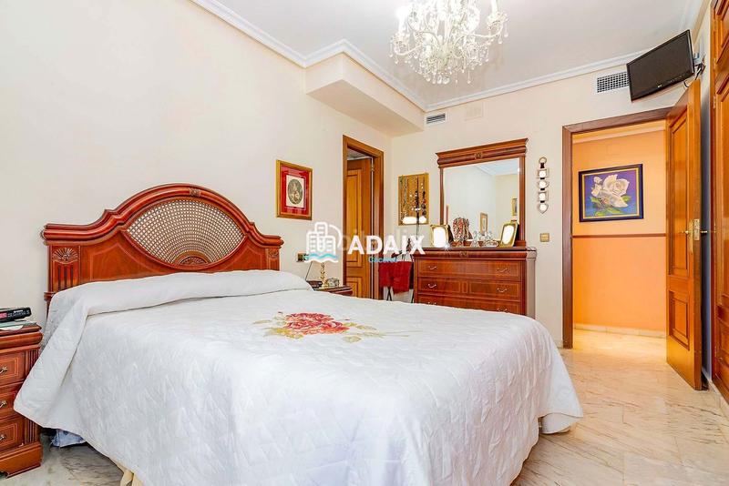 Foto 9220cca9-c328-42f6-bd78-7b4c820ed319. Chalet  exclusivo en venta en los castellanos, comodidad, elegancia y calidad de vida a pocos minutos del centro te presenta en Cáceres