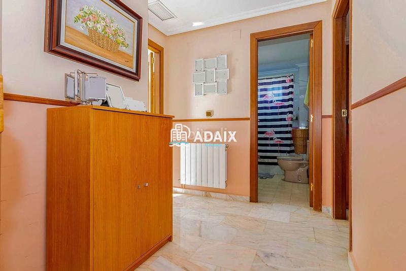 Foto a60d28a2-3130-46f1-b857-7a74daf1152a. Chalet  exclusivo en venta en los castellanos, comodidad, elegancia y calidad de vida a pocos minutos del centro te presenta en Cáceres