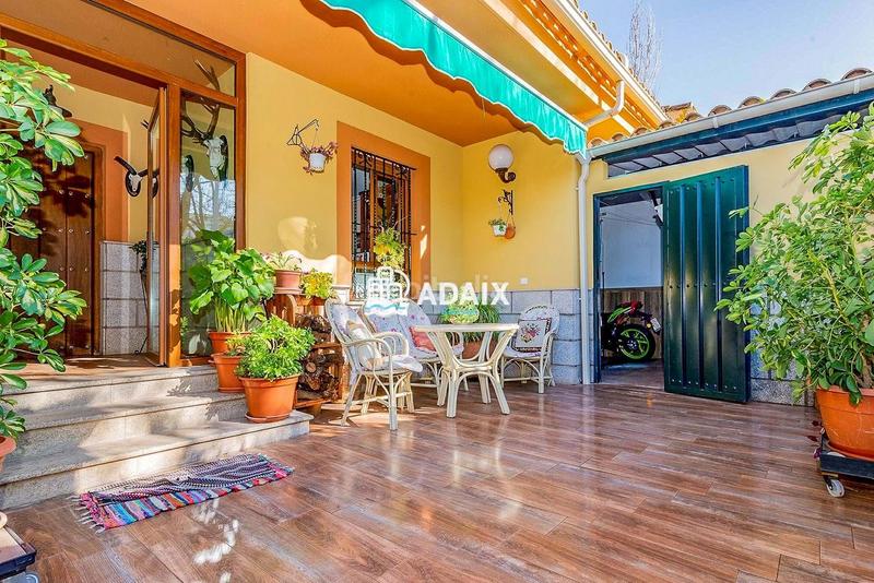 Foto cdfd2b35-5ead-4147-be27-e63281d8321c. Chalet  exclusivo en venta en los castellanos, comodidad, elegancia y calidad de vida a pocos minutos del centro te presenta en Cáceres