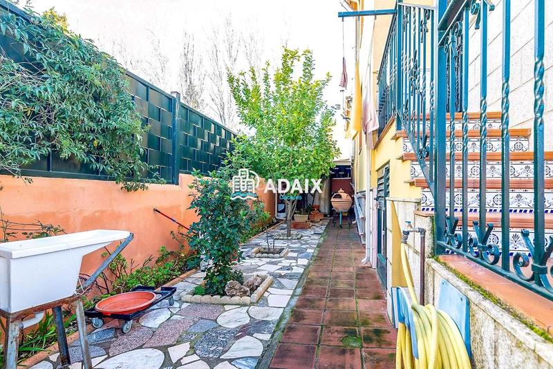 Foto d6d9ad42-74f5-405b-98e9-8d46213a12af. Chalet  exclusivo en venta en los castellanos, comodidad, elegancia y calidad de vida a pocos minutos del centro te presenta en Cáceres