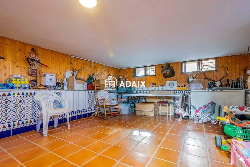 Foto dd3061ad-7209-432a-a7d0-064088d56acf. Chalet  exclusivo en venta en los castellanos, comodidad, elegancia y calidad de vida a pocos minutos del centro te presenta en Cáceres