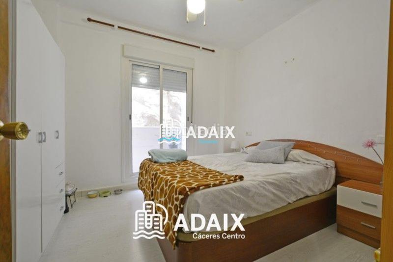 Foto 51dcfc24-898c-4272-a4ef-758a9cb06c3d. Pis a Centro Cáceres