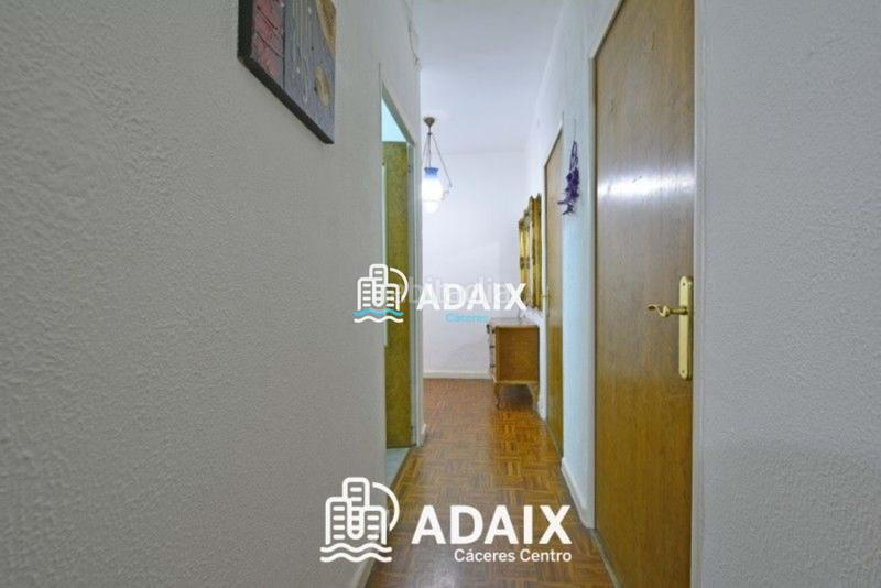 Foto 54391319-dcc6-4c4d-875a-e69b81a95b71. Pis a Centro Cáceres