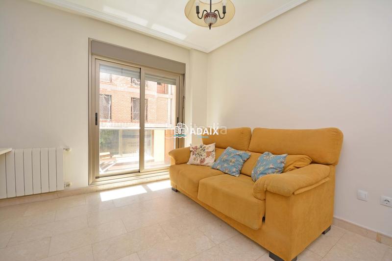 Foto 162d05e8-ad0c-43d7-b54a-c3019bac4744. Alquiler piso alquiler exclusivo ! moderno piso de 3 dormitorios con garaje, aire acondicionado y patio en c dionisio acedo vive con e en Cáceres