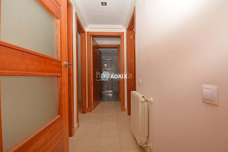 Foto 2ad5e5c9-1c0f-4a9a-9d45-d324551d9e8c. Alquiler piso alquiler exclusivo ! moderno piso de 3 dormitorios con garaje, aire acondicionado y patio en c dionisio acedo vive con e en Cáceres