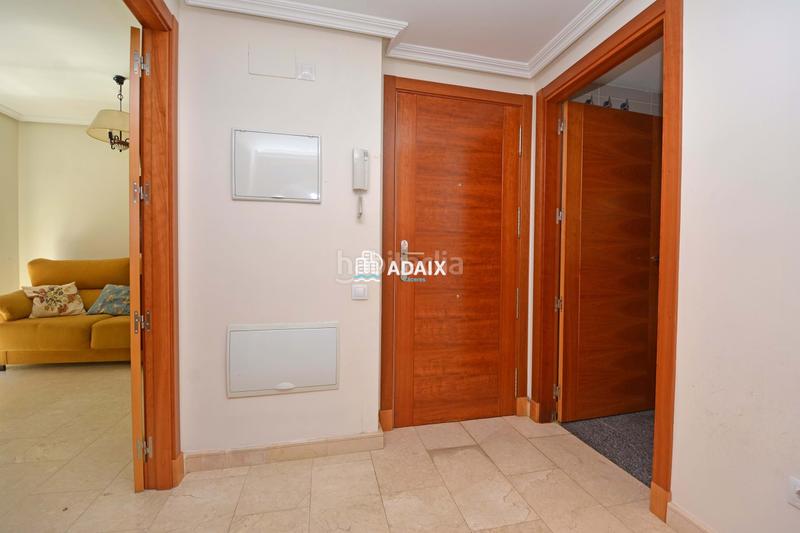 Foto fa4a150d-5a8d-48f0-9038-f1cb27bd257d. Alquiler piso alquiler exclusivo ! moderno piso de 3 dormitorios con garaje, aire acondicionado y patio en c dionisio acedo vive con e en Cáceres