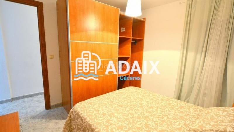 Foto 54694348-d633-49f4-b95e-2f57db9e0c23. Alquiler piso  en alquiler , estupendo piso en alquiler en colon, zona cercana al centro de la ciudad, zona renovada, muy cerca de en Cáceres
