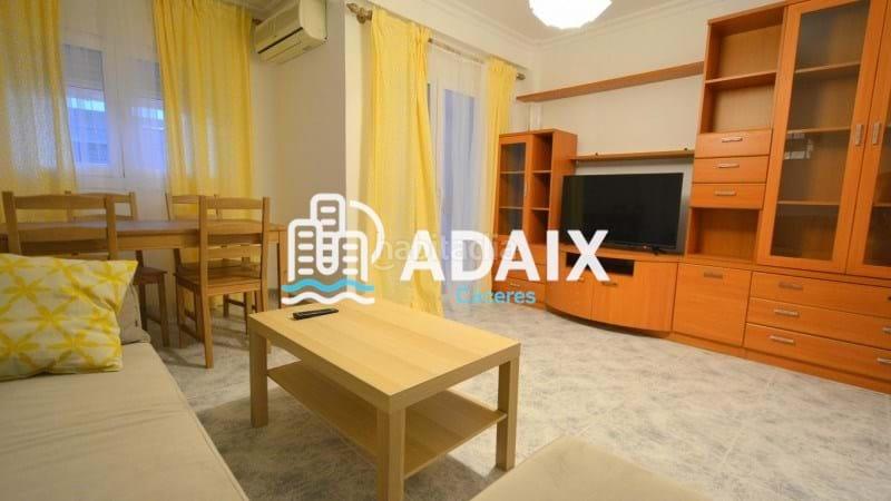 Foto 6c3de206-87db-4b68-8e46-7ca4b56b0247. Alquiler piso  en alquiler , estupendo piso en alquiler en colon, zona cercana al centro de la ciudad, zona renovada, muy cerca de en Cáceres