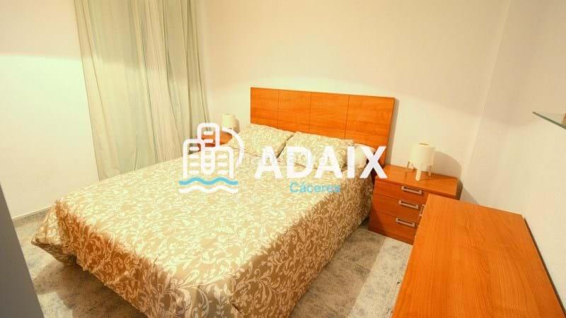 Foto d9eeac31-a8c4-46c5-9f37-aef8a2e3372c. Alquiler piso  en alquiler , estupendo piso en alquiler en colon, zona cercana al centro de la ciudad, zona renovada, muy cerca de en Cáceres