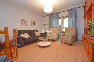 Location Appartement  Rda. de san francisco. Fantástico piso en alquiler en cáceres zona tranquila con una am
