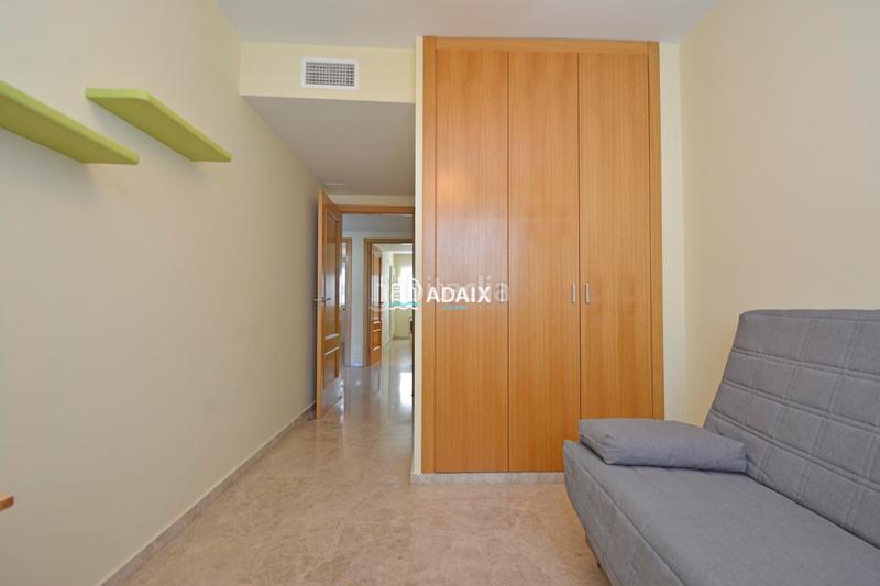 Foto da70bbac-a083-4de6-aba9-e38c60c83279. Pis amb calefacció aparcament piscina a Centro Cáceres