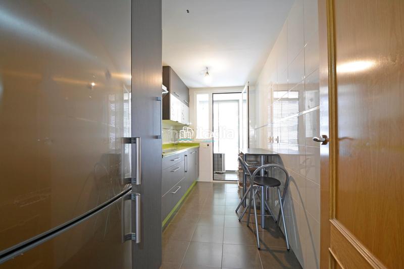 Foto fb86c058-ba54-4b95-a053-05d735140bf7. Pis amb calefacció aparcament piscina a Centro Cáceres