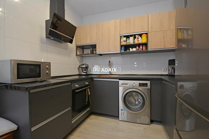 Foto bf7d2f87-cd48-4048-9740-9dbac3c74df3. Casa adossada a Casco Antiguo Cáceres