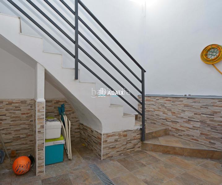 Foto edc787f0-24da-46d3-ab9c-578d9c63d61f. Casa adossada a Casco Antiguo Cáceres