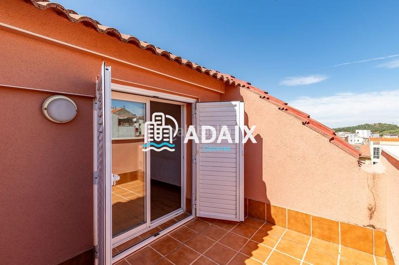 Foto f0d3eed2-7e8a-4f4c-9398-f270c2bfa293. Dúplex amb calefacció aparcament a Casco Antiguo Cáceres