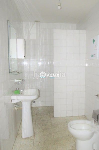 Foto 0d6c251a-927c-4588-acf7-c6904a6c0c3f. Local comercial a Centro Cáceres