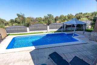 Xalet  C/río tiétar. Chalet en venta en cáceres, zona la sierrilla este impresionante
