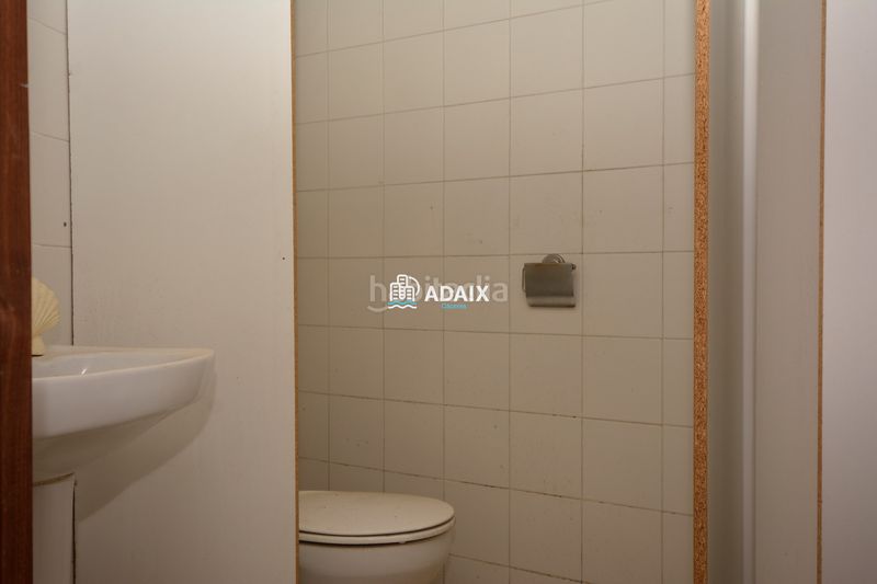 Foto f3c448fc-ea0c-4f92-b3b3-841b4110980d. Local comercial a Centro Cáceres