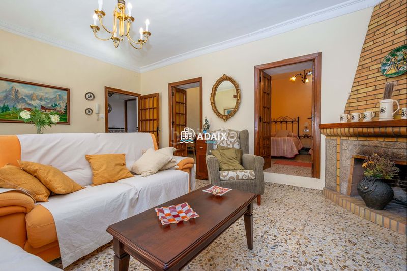 Foto 5c4b8d4d-6ee4-4818-bab9-f7e0057842be. Casa adossada a Brozas
