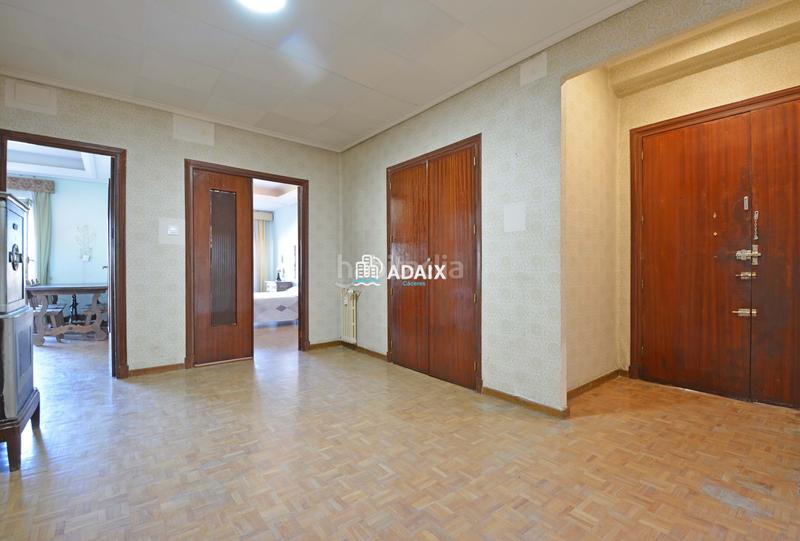 Foto ed0fb7ec-4a29-43a5-9134-148f2c9715d9. Location appartement dans Centro Cáceres