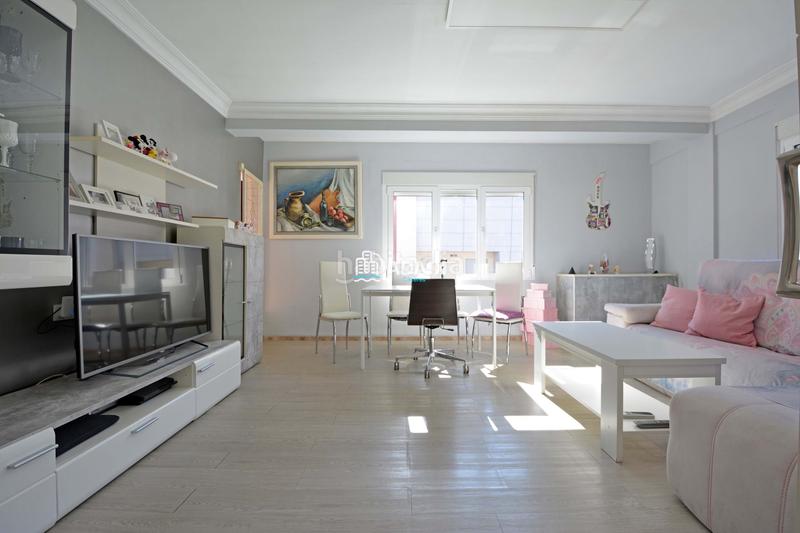 Foto 7a358939-f8d6-48a8-8f2e-76e50a4d1d32. Flat with heating in Casco Antiguo Cáceres