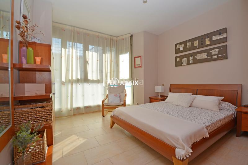 Foto 2edf035d-5293-4a55-9791-78318a94c624. Maison jumelée avec chauffage dans Casco Antiguo Cáceres